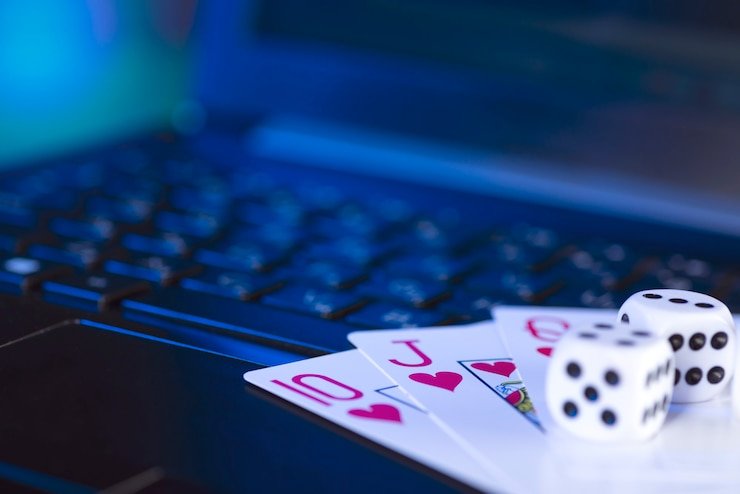 Simbol komitmen responsible gaming dan layanan aman pada platform holy789